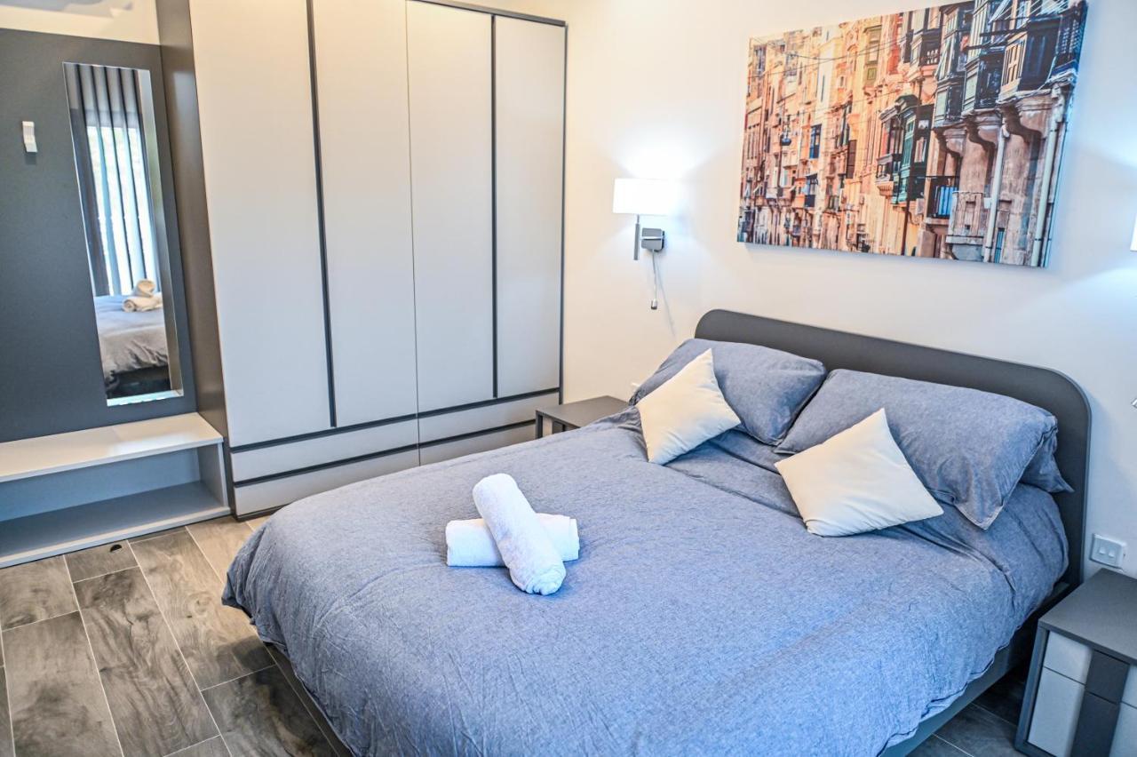 Droplet Apartment Kalkara Exterior photo