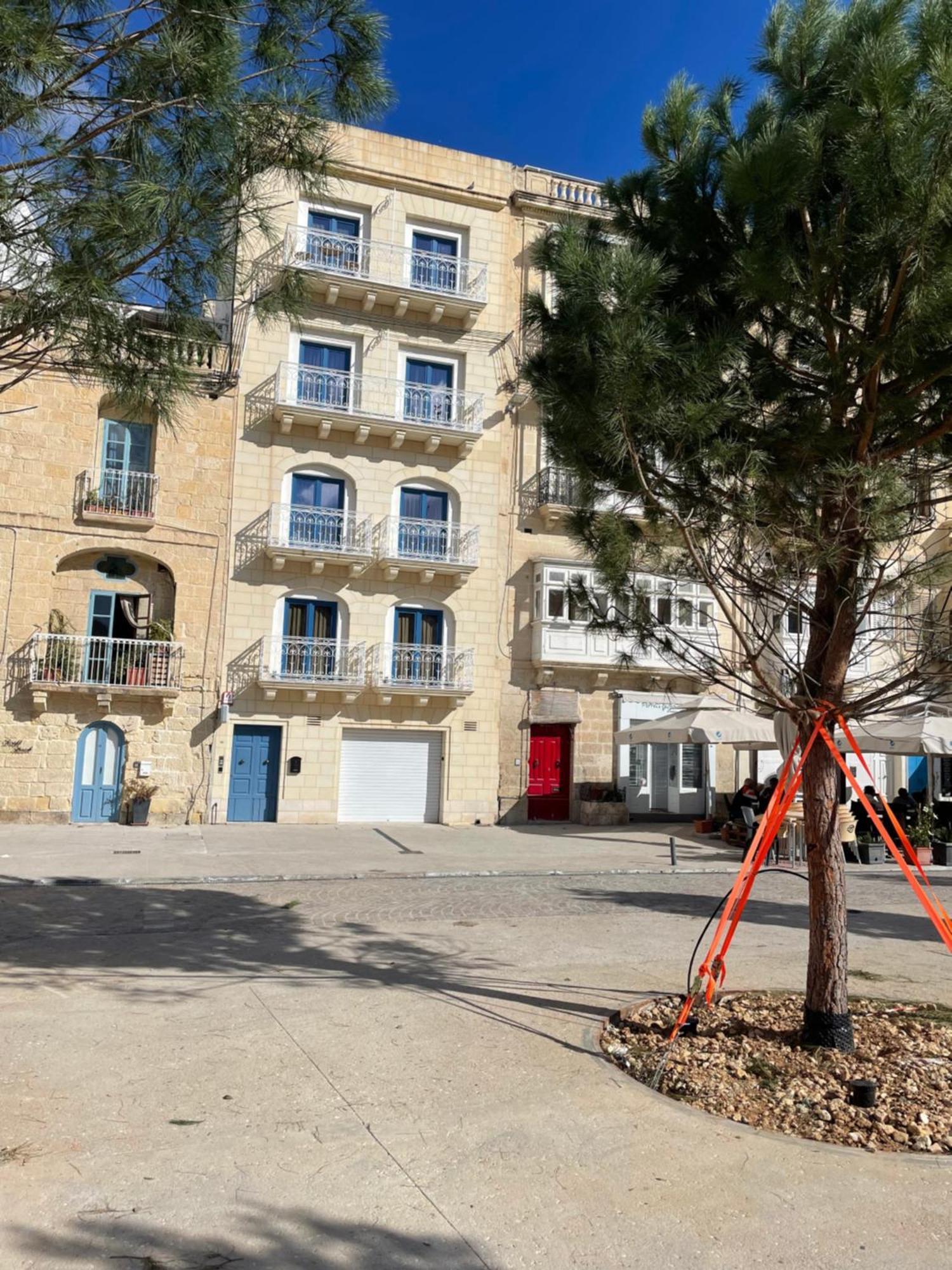 Droplet Apartment Kalkara Exterior photo